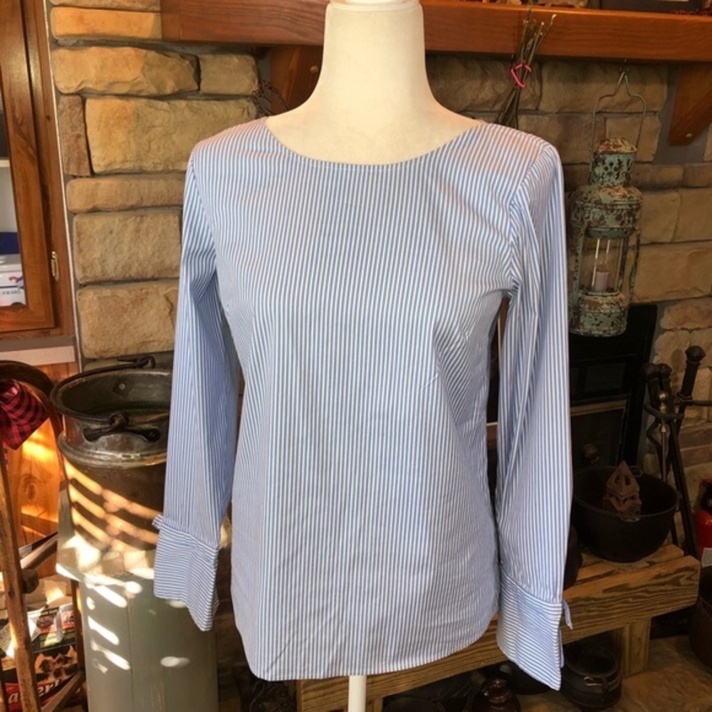 TALBOTS SIZE XSMALL BLUE & WHITE STRIPED BUTTONS N BACK BOWTIE CUFFS. SEE PICS